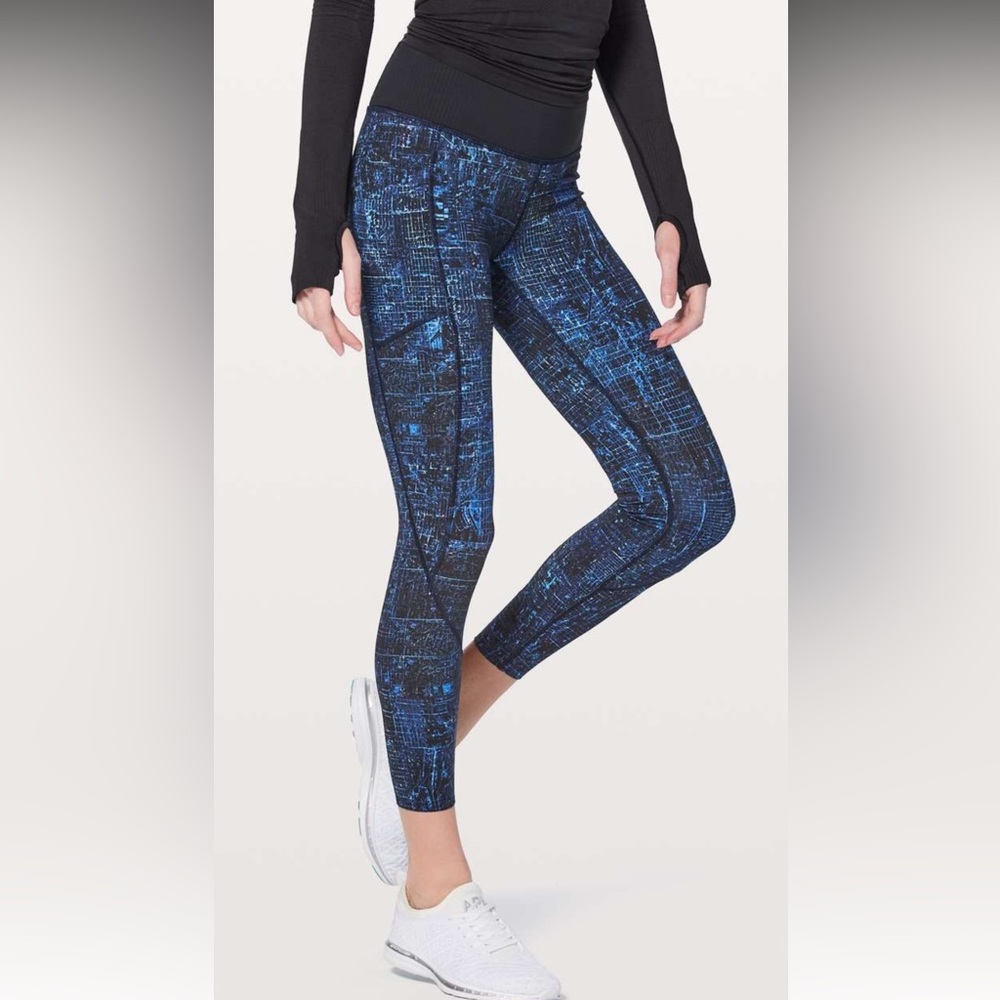 Lululemon Keep Your Form Tight 25" - City Lights Multi Black / Black - Size 2 - Picture 6 of 13